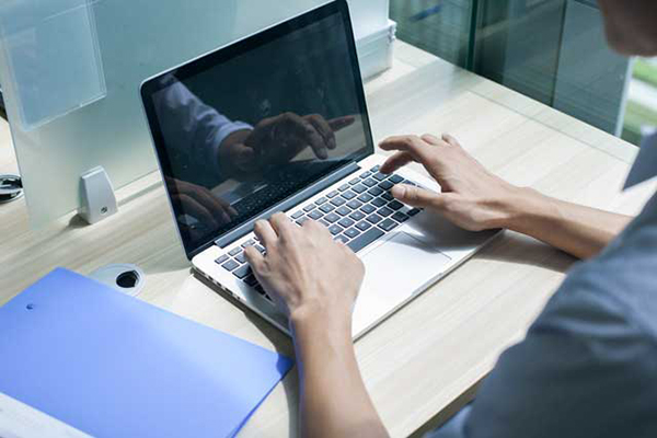 網(wǎng)站建設(shè)中數(shù)據(jù)庫的設(shè)計